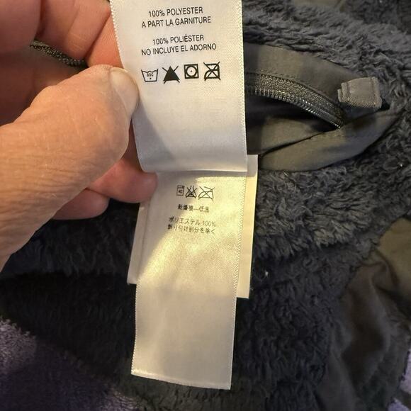 Women's Patagonia Los Gatos Hooded Quilted Blue & Gray Vest Reversible Sz Small - Picture 12 of 12